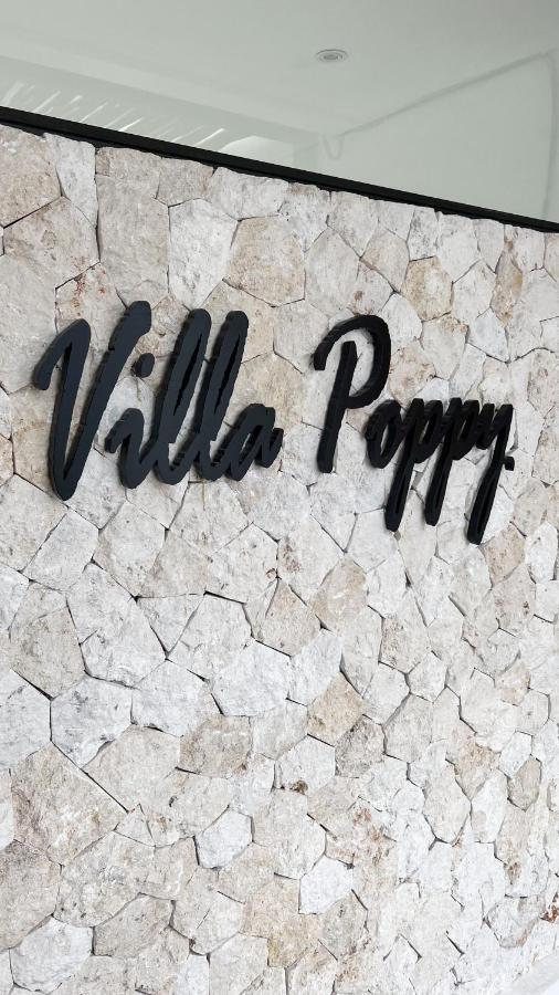 Villa Poppy Bumbak Canggu Exteriér fotografie